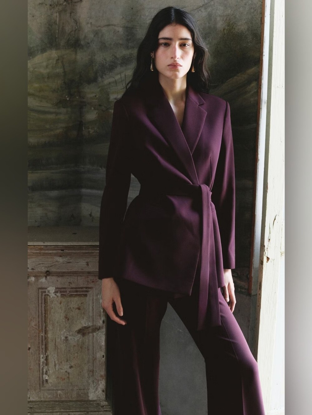 Mango SEALED! NWT! Double-Breasted Belted Suit Blazer in Maroon. Sz XS. R2S!